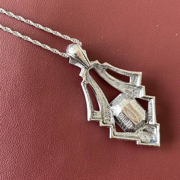 Deco Necklace w/ Purple Stone w/ Chain Vintage Avon - Picture 6 of 6